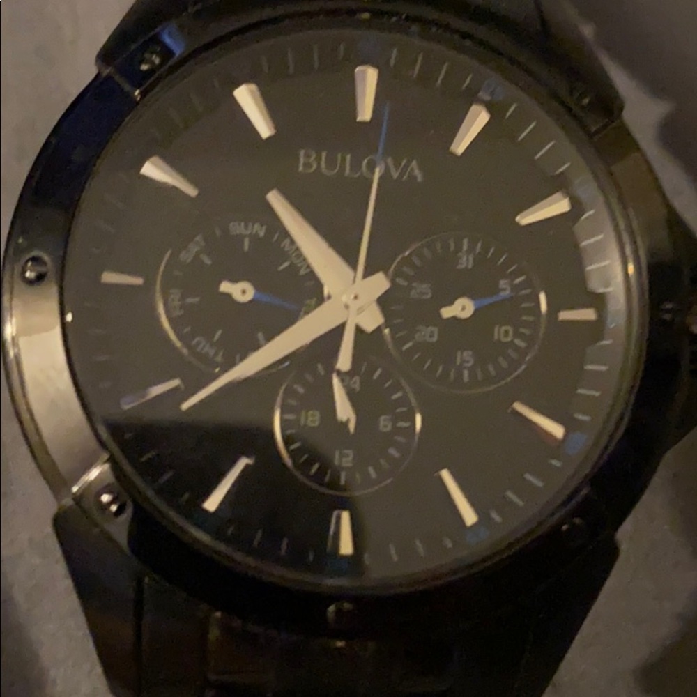 Watch - Picture 3 of 3